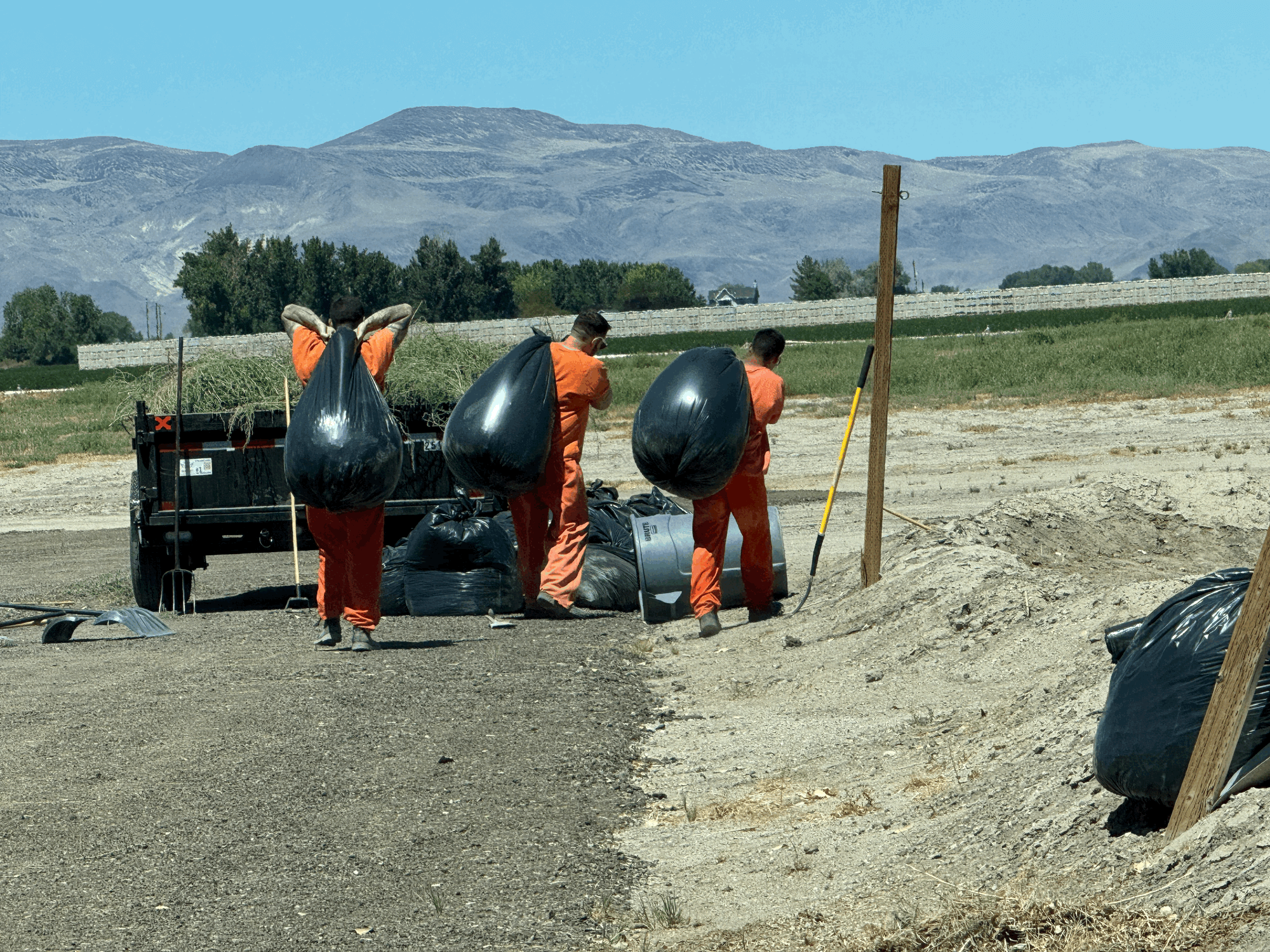 Lyon County Sheriff's Work Crew Helps With Clean Up