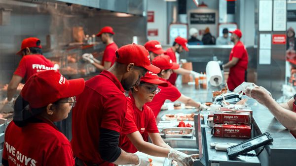 Consumers Show Openness to AI in QSRs, But Human Interaction Still Matters