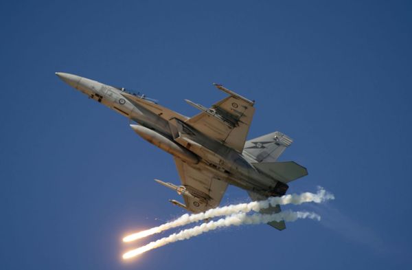 TV Advertising in a Time of War