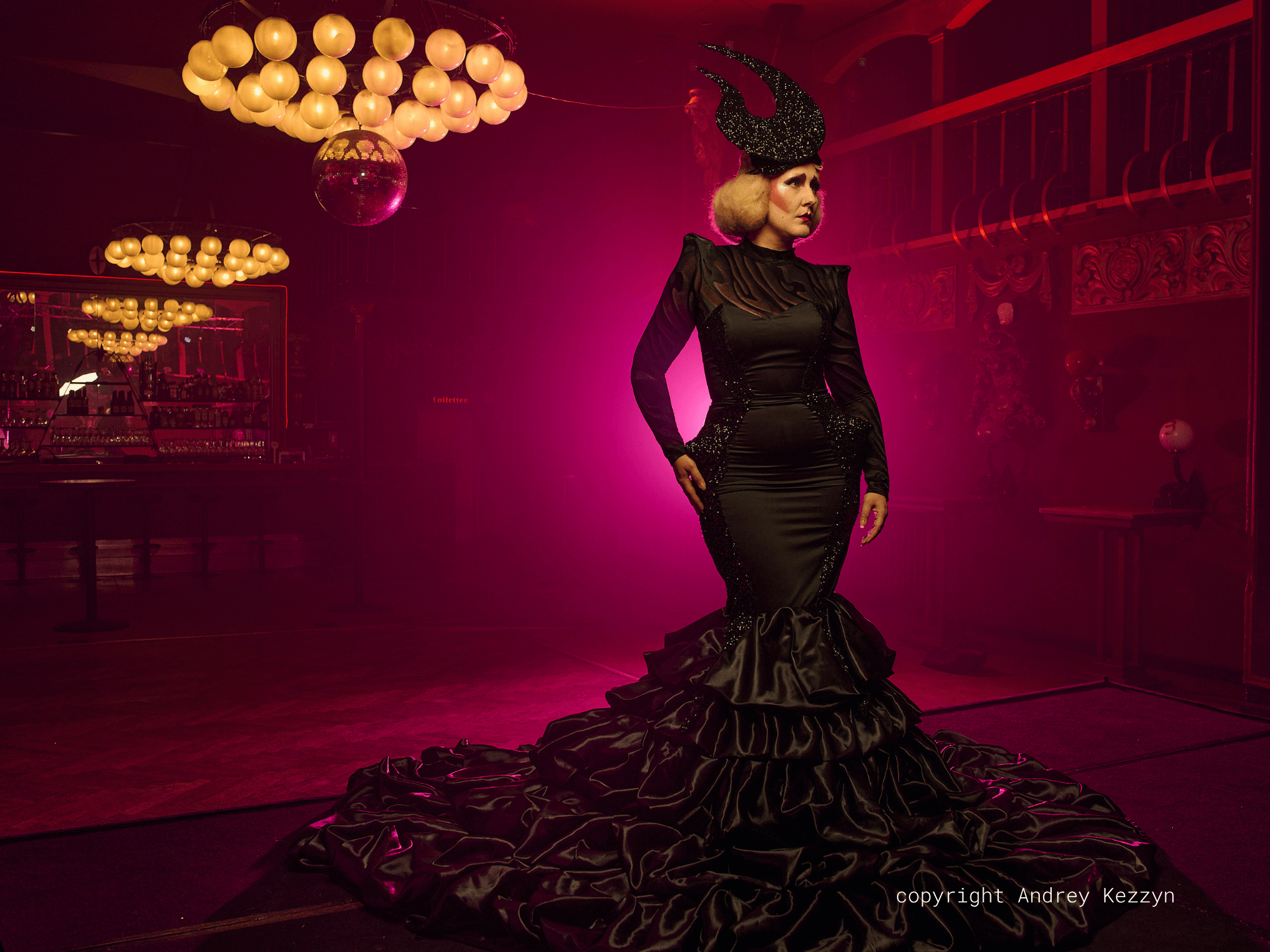 Lilly Mortis KABARET KLUB copyright Andrey Kezzyn