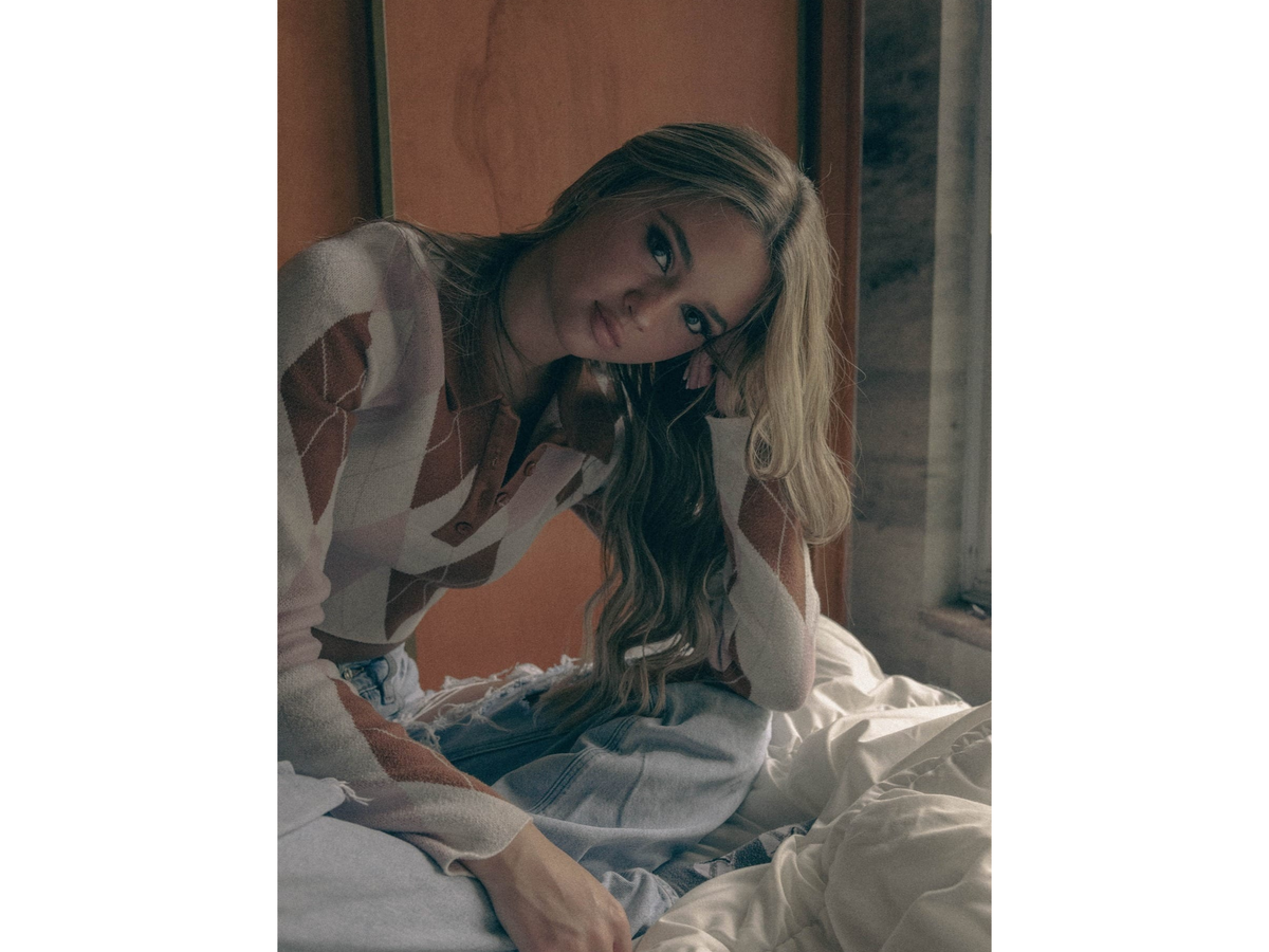 GRACE HOLLAND TALKS EVERYTHING YOU KNOW ABOUT ME