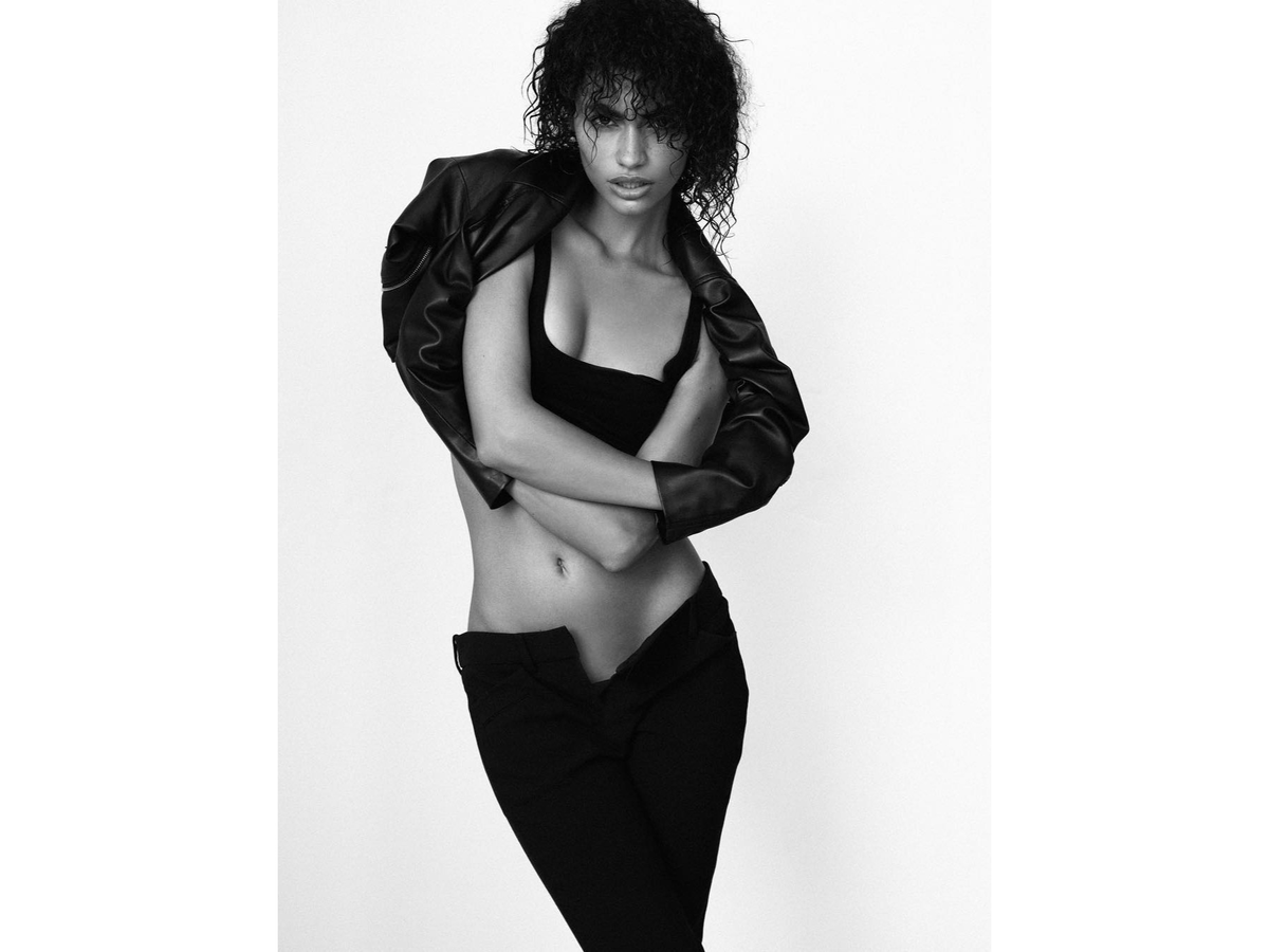 LAÍS FELISARDO TALKS MODELING