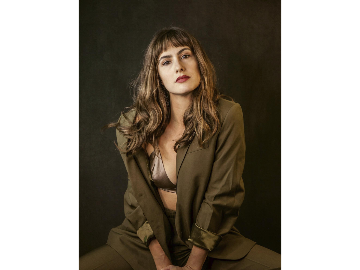 LENA DRAKE TALKS PLASTIC COUCH