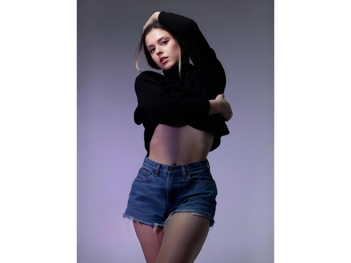 ABBY KORZA TALKS MODELING