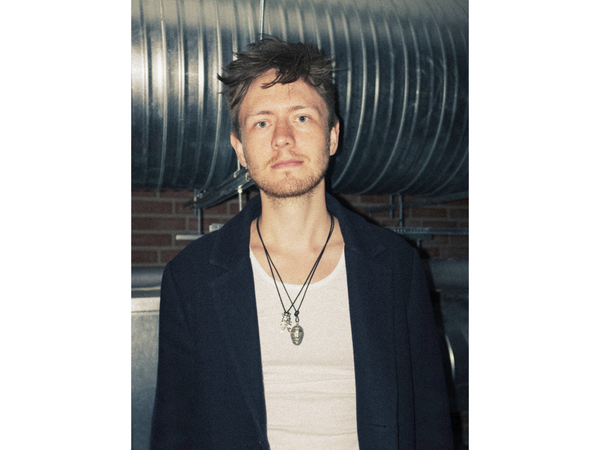 ACE ROSEWALL TALKS STAY FRIENDS