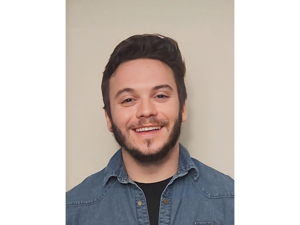 CASEY DONNELLY TALKS ALICE AND THE VAMPIRE QUEEN