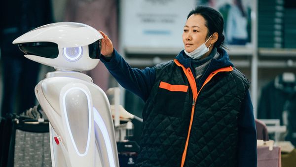 What To Watch: "Caught By The Tides" (plus: Japanese Cinema 101)