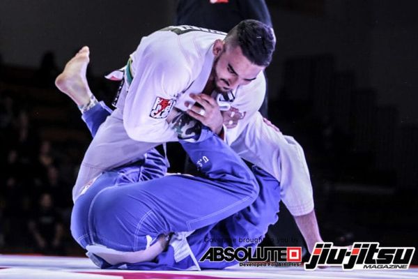 Five Super League: Najmi secures the Welterweight Belt With Two Submissions in Three Matches