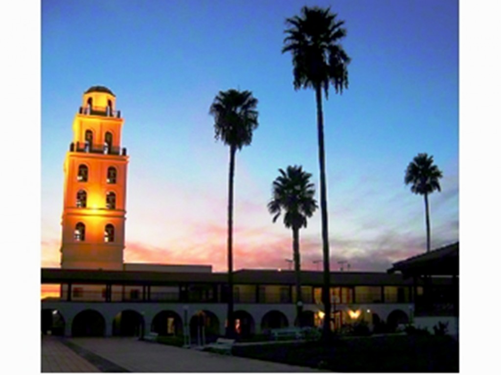 Hotel de Oro Santa Nella, CA