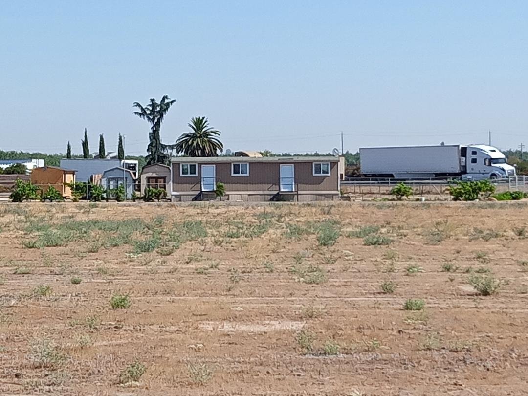  This is the anticipated new home for the Palm and the Pine along Highway 99. Photo: Steve Newvine 