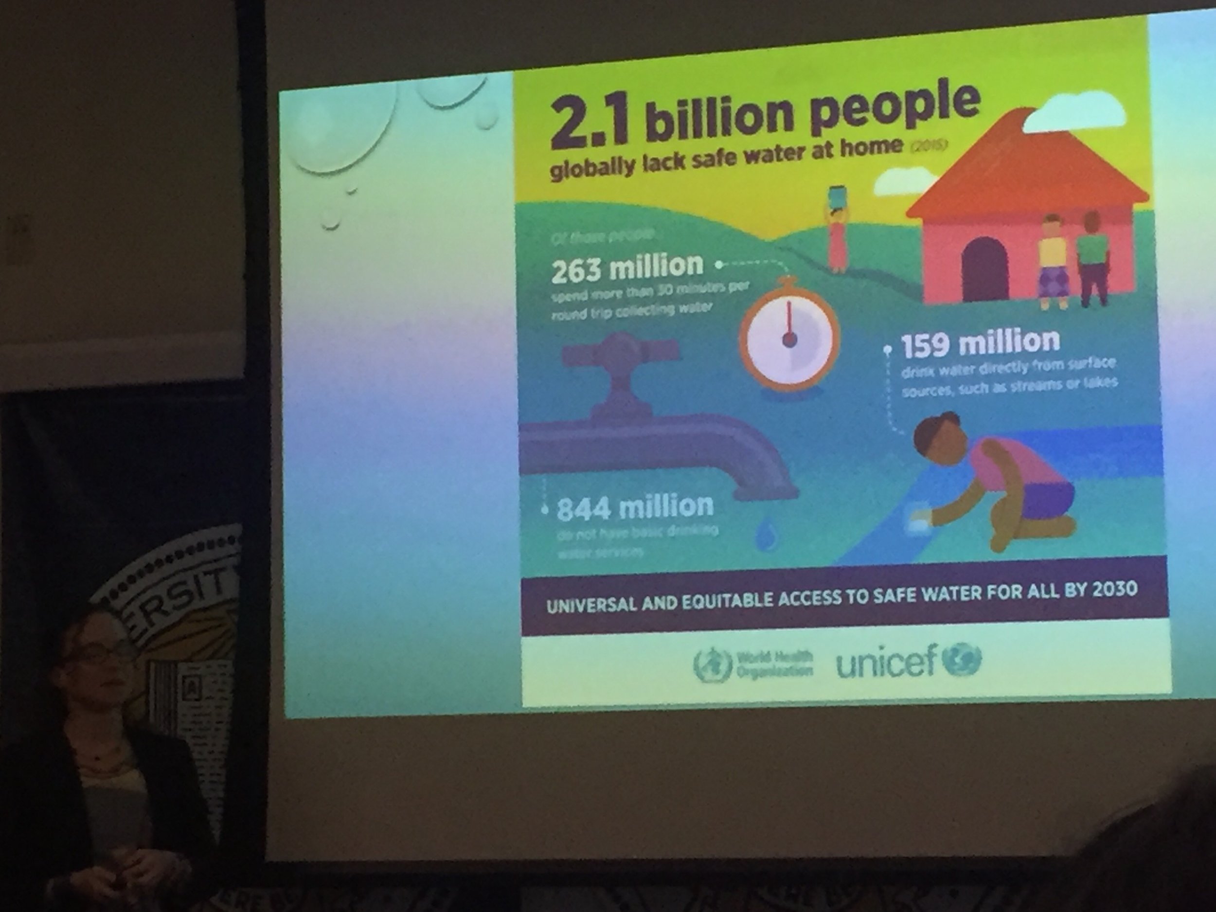  This presentation on drinking water helped connect curiosity with science during Research Week at UC Merced. Photo: Steve Newvine 