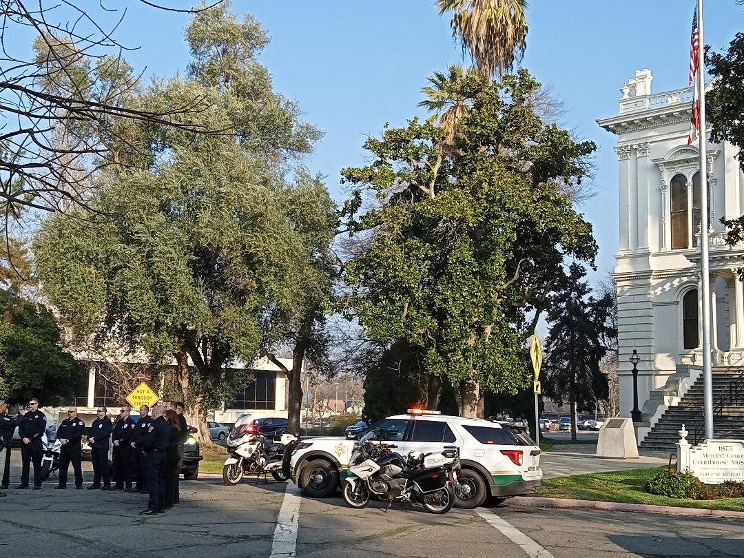  CHP used its staff to coordinate the shooting of the safety belt public service announcement.  This scene was shot in front of the Merced Courthouse Museum.  Photo:  Steve Newvine 