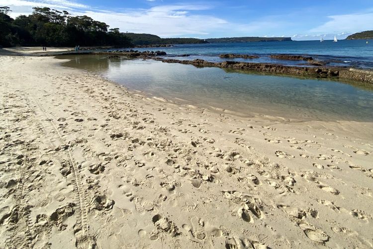Edwards Beach, Balmoral, Sydney
