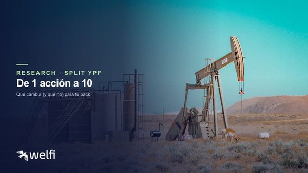 Pumpjack de petróleo en un campo árido — YPF y Vaca Muerta