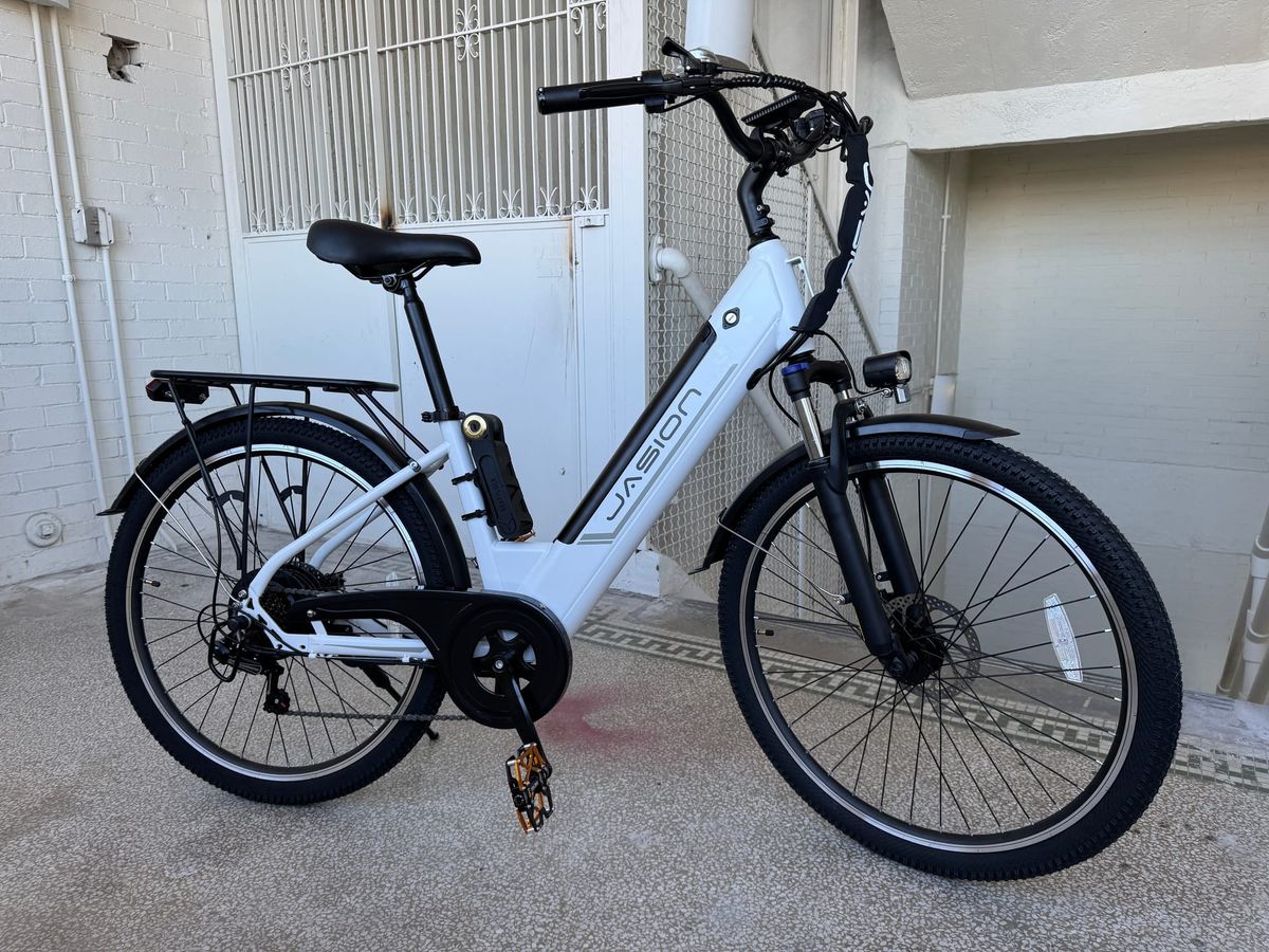 Unfold, ride and conquer: Jasion EB7 ST e-bike is powerful and portable
