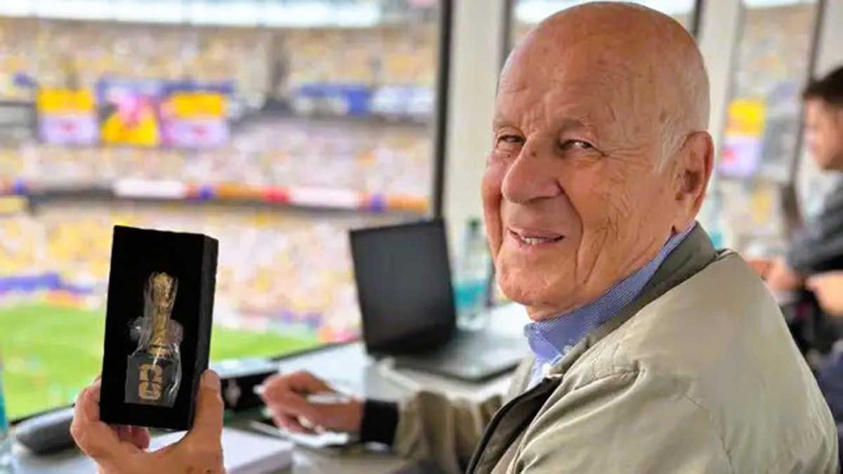 17mal WM: 17 Fragen  an Hartmut Scherzer