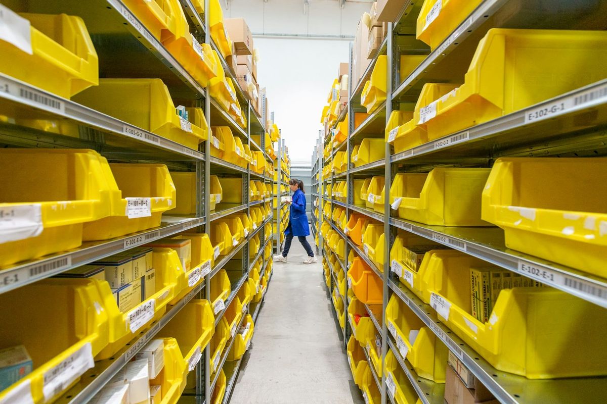 Terlalu Banyak SKU? Cara Mengelola Inventory Agar Tetap Fokus pada Profit