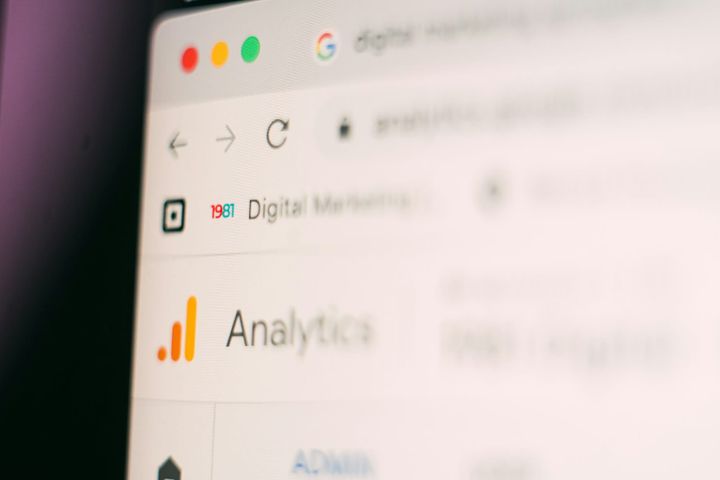 Kualitas Data Produk: Kunci Meningkatkan Konversi dan Loyalitas di E-commerce
