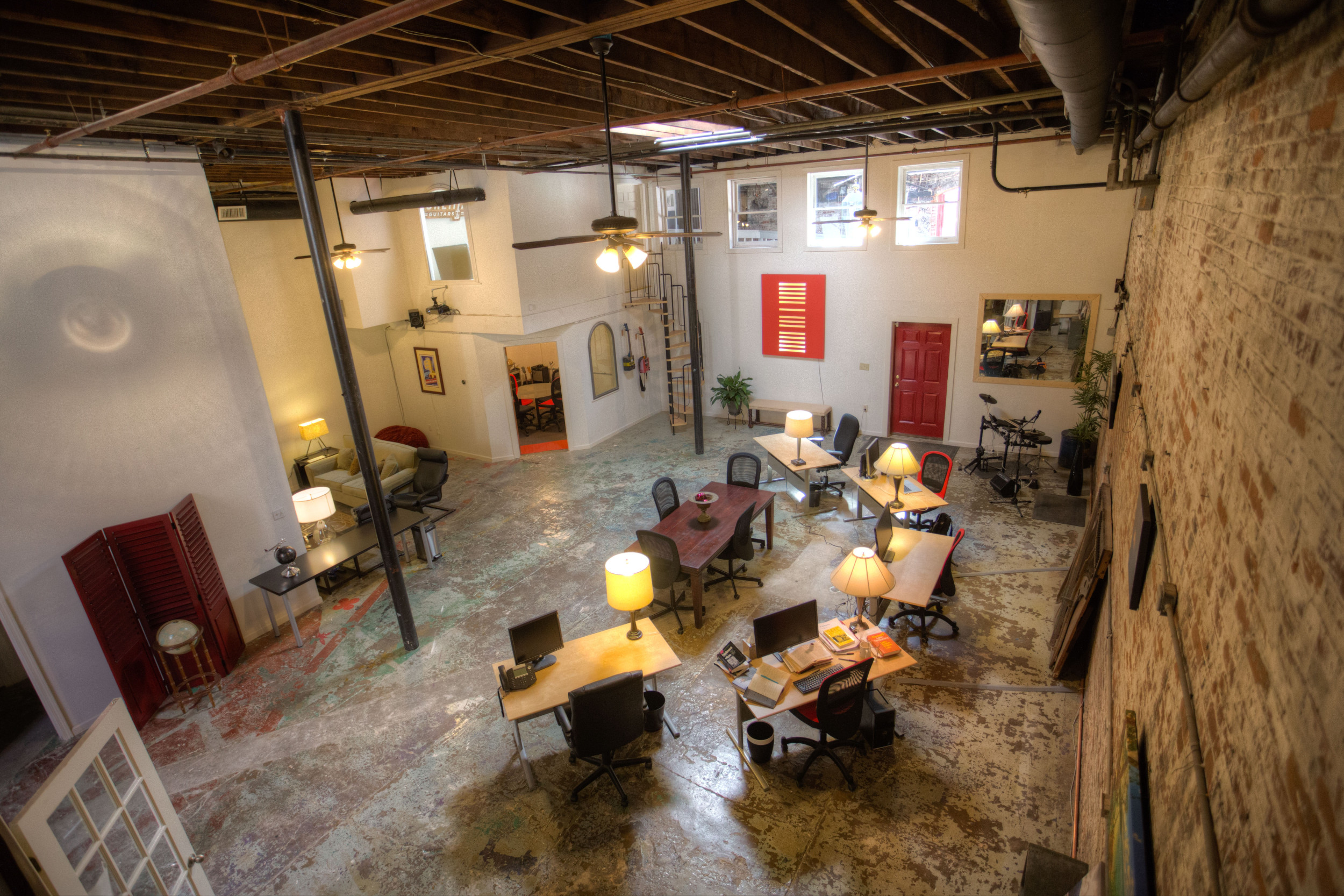 Balcony-View-of-Shared-Space-e1439145630303