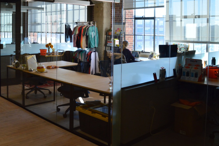 industrious_0030_1024