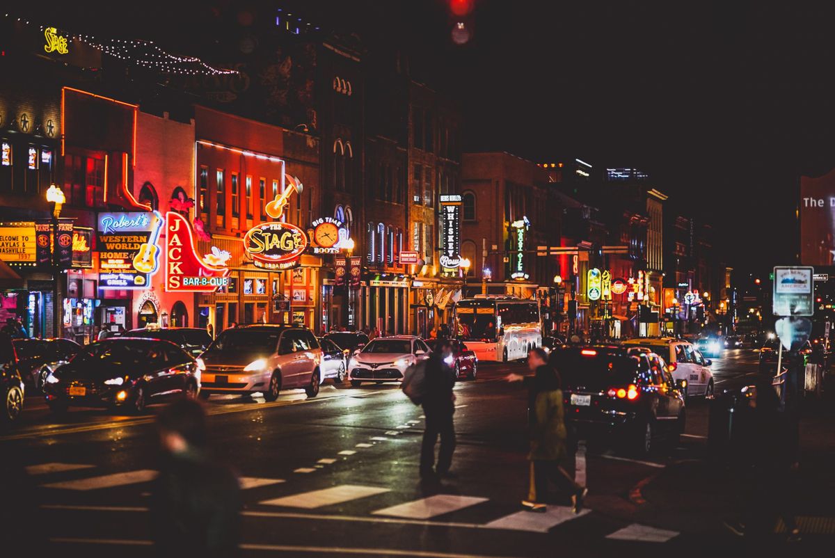 Amazon, Facebook, and Oracle Set Up Shop In Nashville. Coastal Startups Are Following.