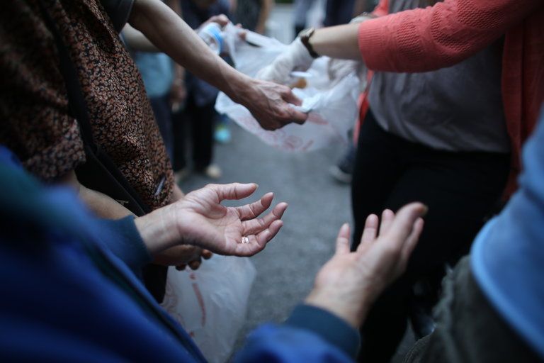 The Art of Giving in a Digital World