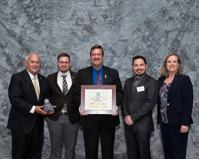 Hytch, An App That Pays Users for Sharing Their Ride, Lands Impact Investment Dollars