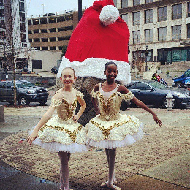 The New App That's Painting Midtown Red