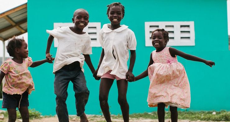 Friendly Human Ditches Office to Raise Funds for Haiti