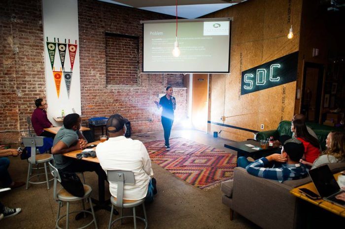 Put Down Those Cookies and Feed Your Soul With These B2C Startups Instead