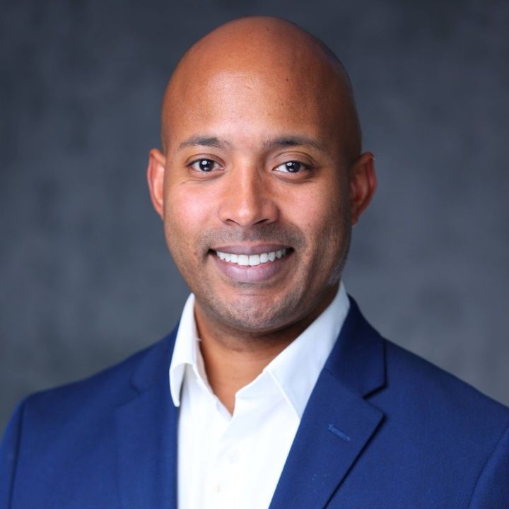 jonathan browne headshot