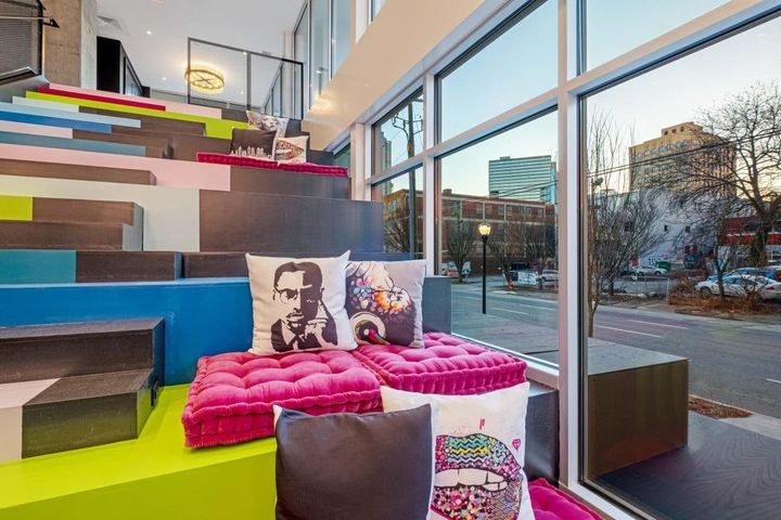 Network Under 40 Takeover: The Under 40 Pros Head to Midtown for Monthly Meetup