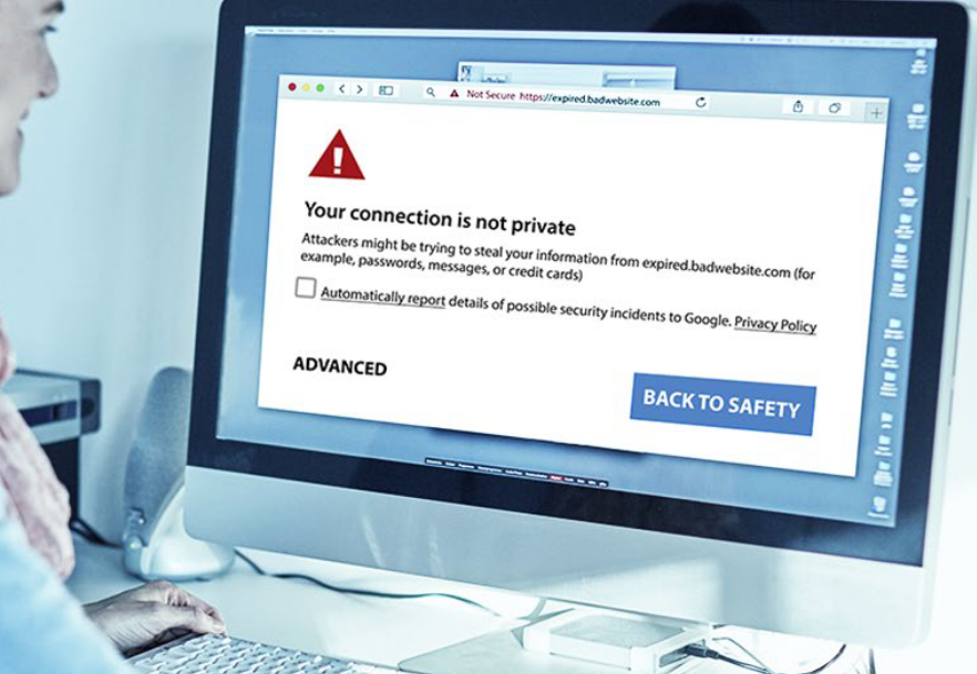 DNS é responsável por traduzir endereços de IP em domínios web. Um DNS Protetivo analisa o IP requisitado antes de te levar pro domínio. Se for identificado IP malicioso, uma mensagem indicando que o site prestes a ser acessado por não ser seguro. Foto: Josiah Dykstra.