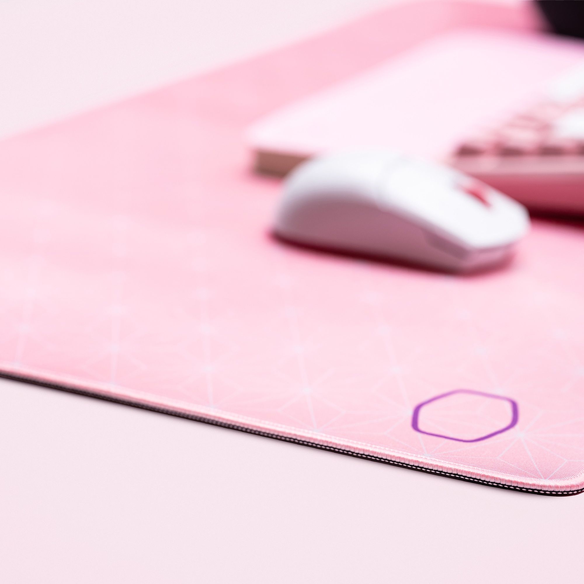 cooler master's limited edition sakura collection re-run features