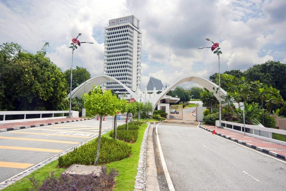 Anwar's Empty Chair: When a Hernia Halts the Tabung Haji Debate