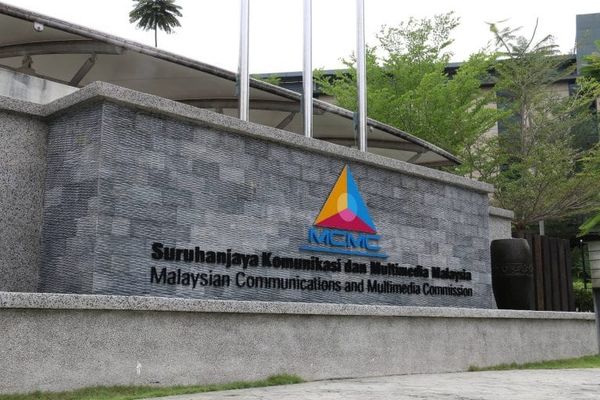 MCMC Dan Data Pengguna - 'Ini Ancaman Keselamatan dan Privasi'?