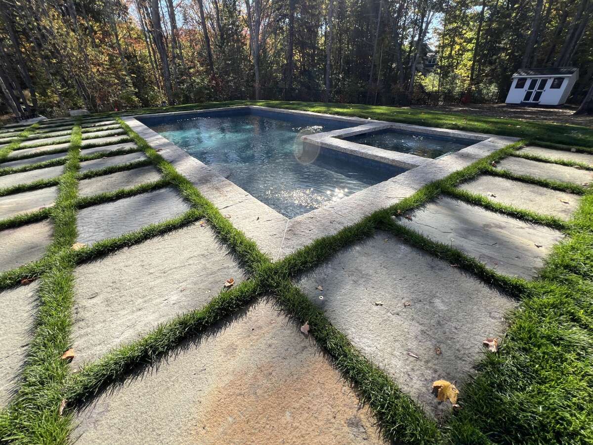 The language of stone: Stone Curators