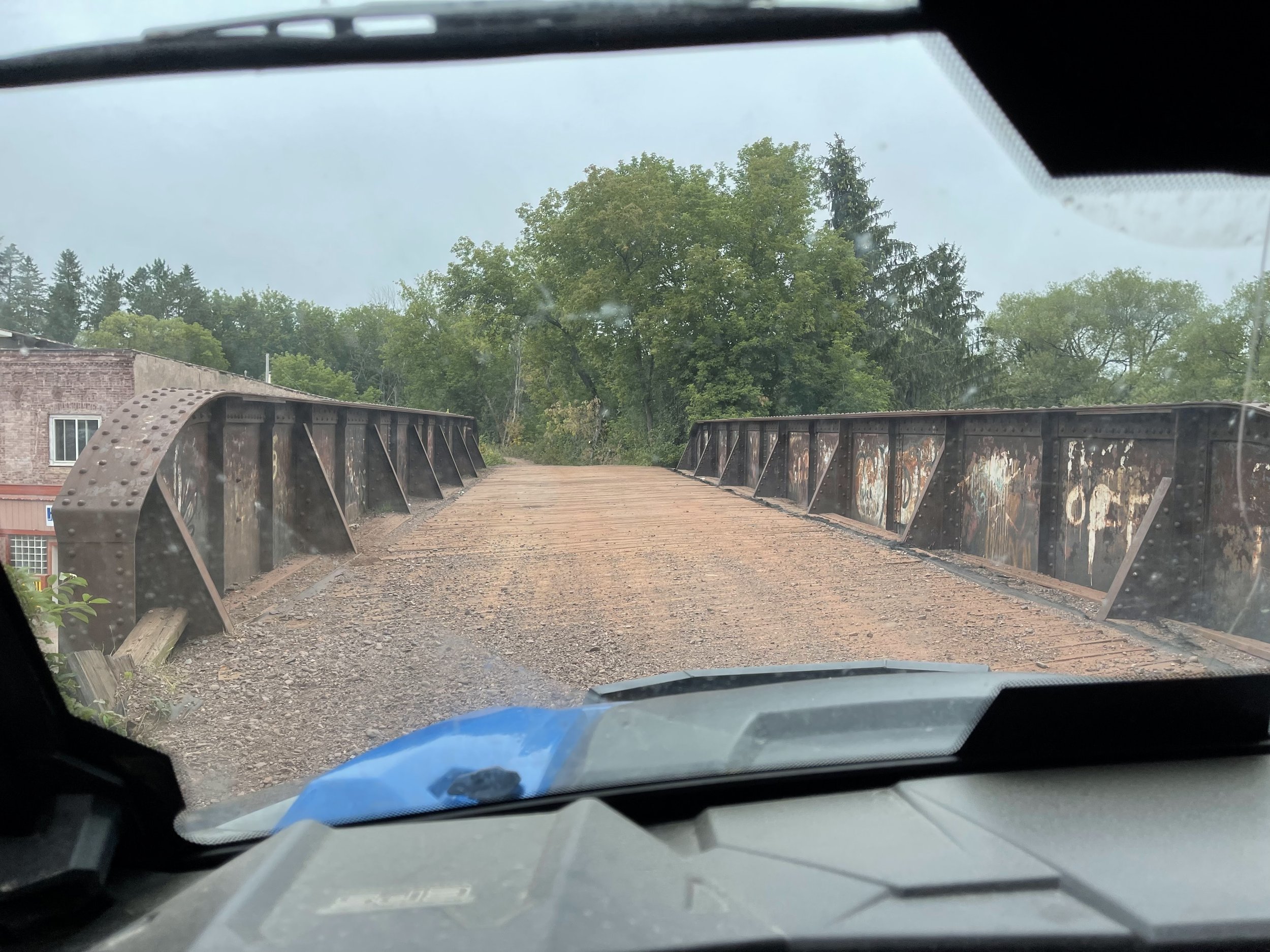  Neat bridge crossing into Hurley. 