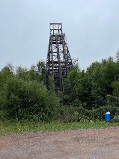  Various stops and sights along the way. 