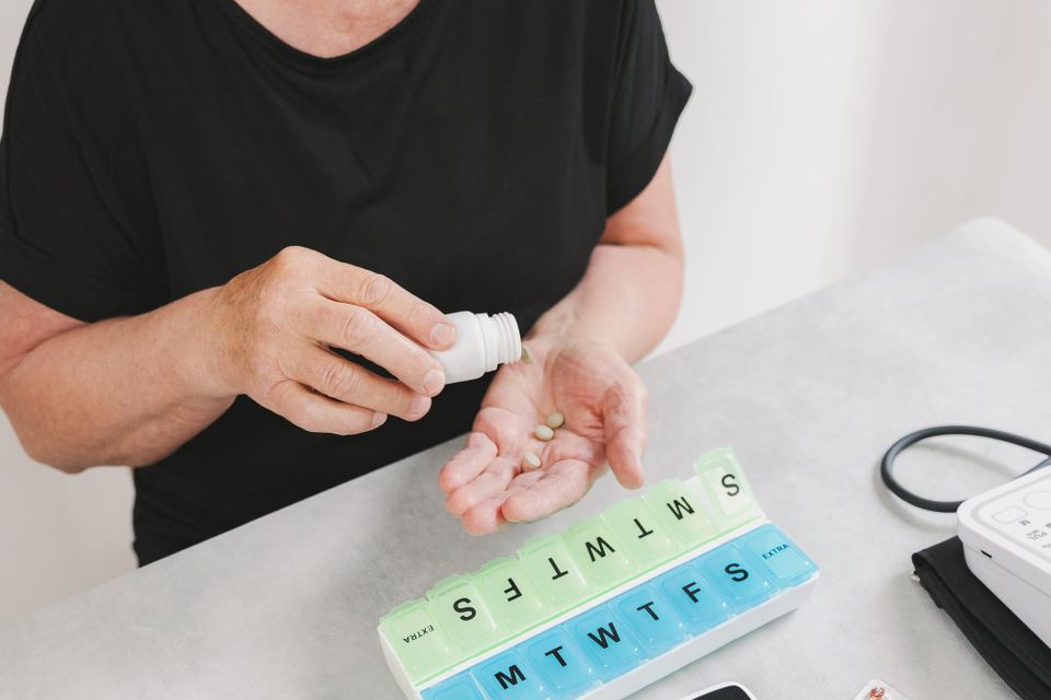 Morning, Afternoon, or Night? The Ultimate Guide to Timing Your Vitamins & Supplements