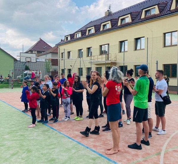 Volejbalové utkání v DD Nové Strašecí