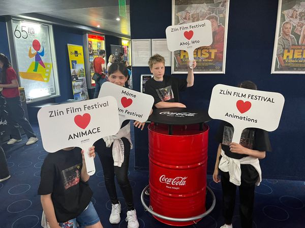 Dětské domovy na ZFF: Filmy, pizza a virtuální realita