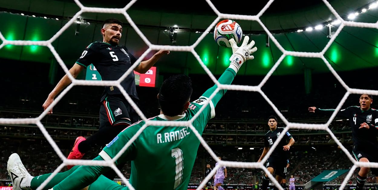 Un gol y una salvada: México clasifica a los dieciseisavos del Mundial