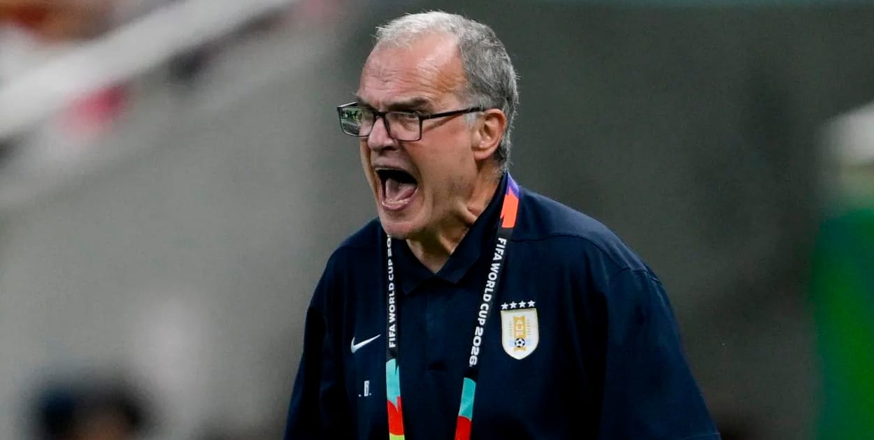 ¿Le tendieron la cama al loco Bielsa?