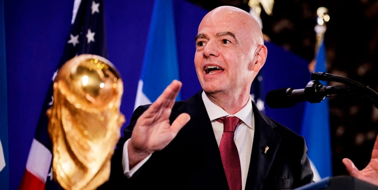 El mundo del futbol contra Infantino: El futbol no se vende