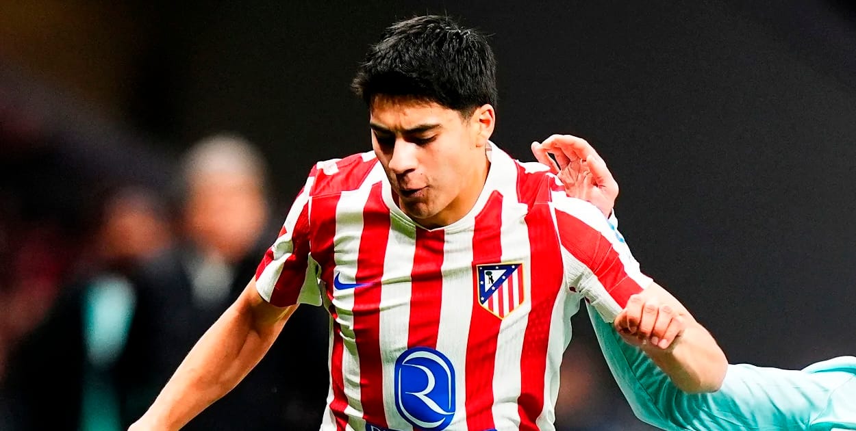 Obed Vargas se queda en el Atlético: ¿contra quién compite por un lugar?