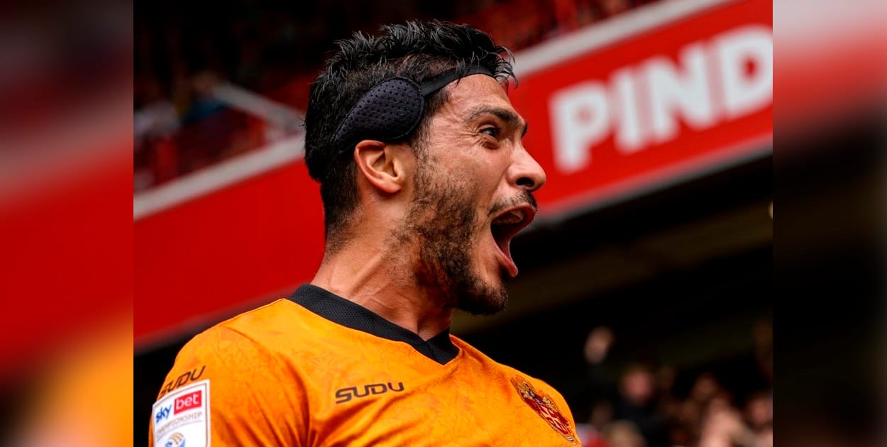 Raúl Jiménez salva el partido para los Wolves