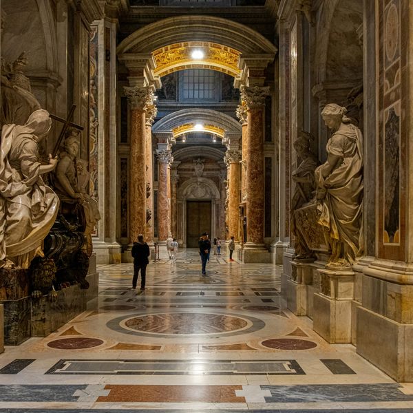 Tanrı Tarihi #25 Tanrı'nın Vekilinden Toprak Payı: Ruhbanlığın Yeryüzü Seferi