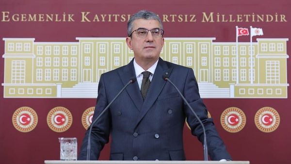 Gökhan Günaydın: Önce Bilgi, Sonra Cümle