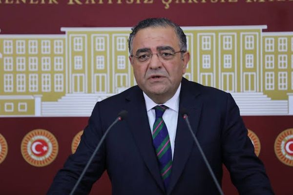 BARIŞI İSTEMEK BAŞKA, BU YASAYA “EVET” DEMEK BAŞKA
